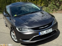 Chrysler 200