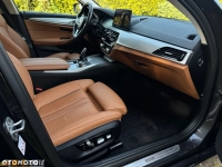 BMW Seria 5 520i Sport Line