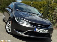 Chrysler 200