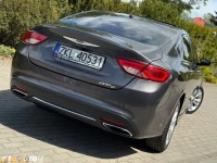 Chrysler 200