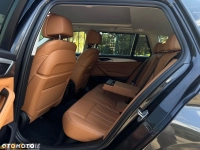 BMW Seria 5 520i Sport Line