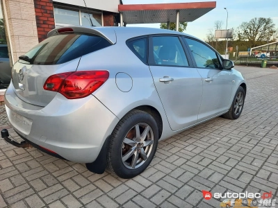 Opel Astra 1.4 Benz 2010 rok 13.600zł