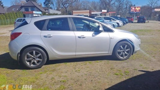 Opel Astra 1.4 Benz 2010 rok 13.600zł