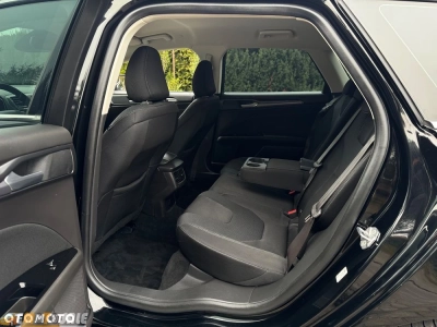 Ford Mondeo 2.0 Hybrid Titanium