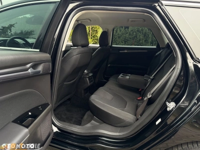Ford Mondeo 2.0 Hybrid Titanium