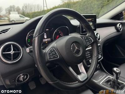 Mercedes-Benz CLA Shooting Brake 180 d AMG Line