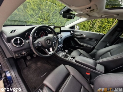 Mercedes-Benz CLA Shooting Brake 180 d AMG Line