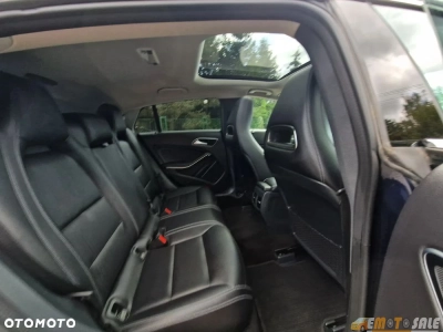Mercedes-Benz CLA Shooting Brake 180 d AMG Line