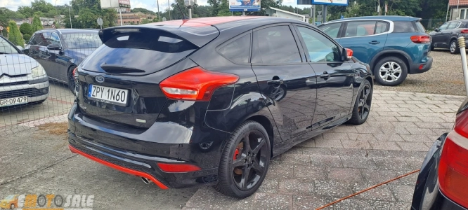 Ford Focus 1.5 Benz
