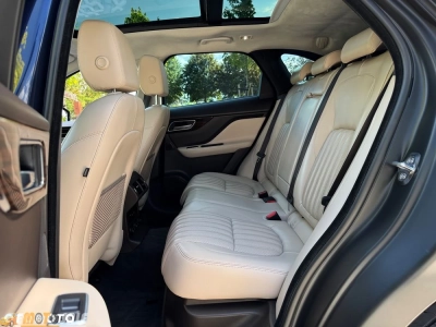 Jaguar F-Pace 25t AWD Prestige