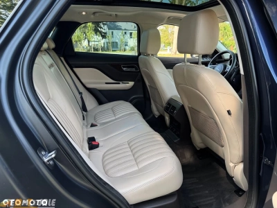 Jaguar F-Pace 25t AWD Prestige
