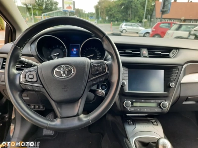Toyota Avensis 1.8 Premium