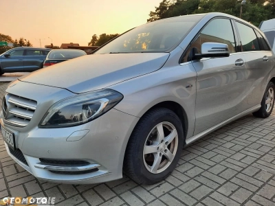 Mercedes-Benz Klasa B 180 (BlueEFFICIENCY)