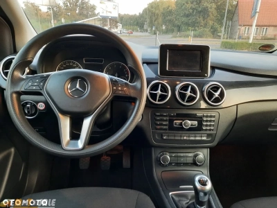 Mercedes-Benz Klasa B 180 (BlueEFFICIENCY)
