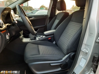 Mercedes-Benz Klasa B 180 (BlueEFFICIENCY)
