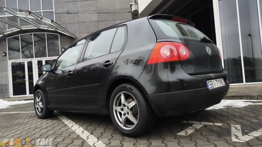 Volkswagen Golf V 1.6 benzyna 2006r