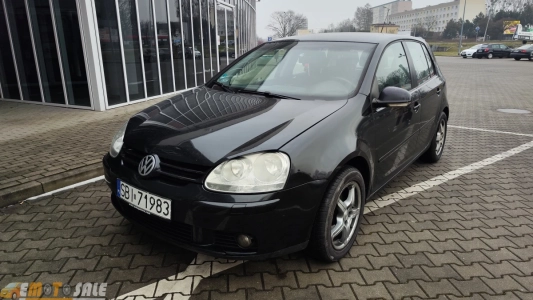 Volkswagen Golf V 1.6 benzyna 2006r