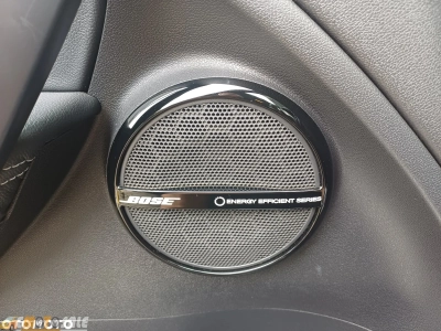 Renault Megan Bose Edition 