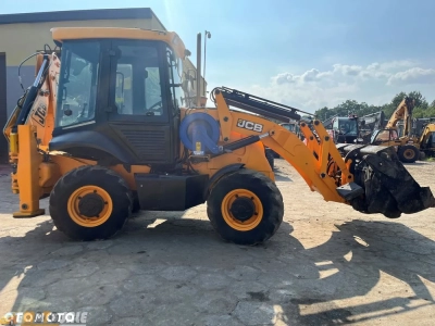 JCB 2CX