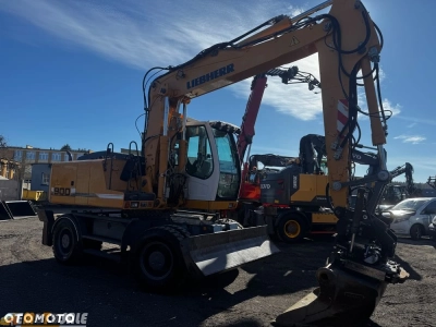 Liebherr A900C