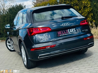 Audi Q5 50 TFSIe quattro S tronic S line business