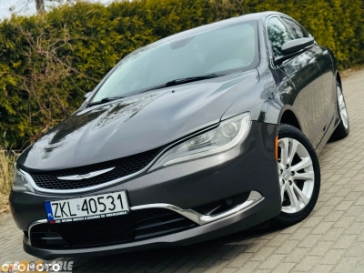 Chrysler 200