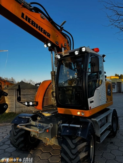 Liebherr A918 Compact