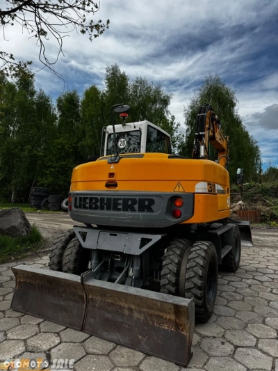 Liebherr A311