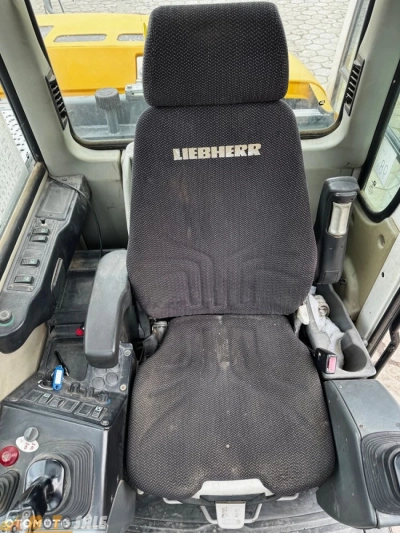 Liebherr A311