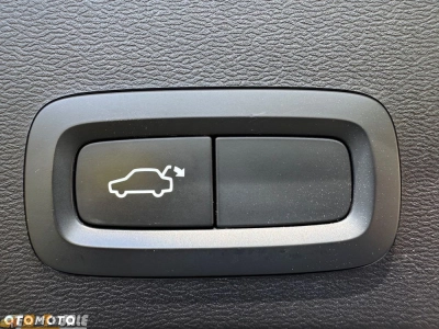 Volvo XC 40 D3 SCR R-Design