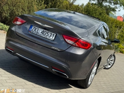 Chrysler 200