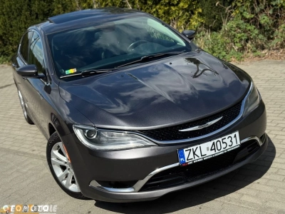 Chrysler 200