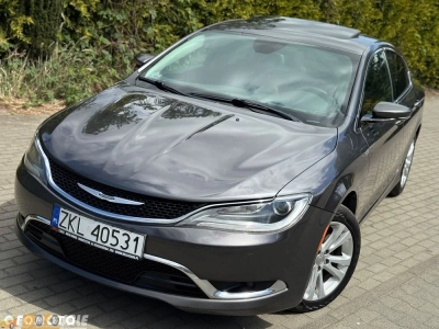 Chrysler 200