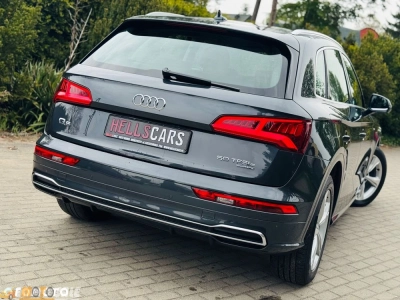 Audi Q5 50 TFSIe quattro S tronic S line business