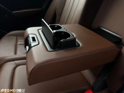Audi Q5 50 TFSIe quattro S tronic S line business