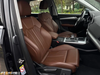 Audi Q5 50 TFSIe quattro S tronic S line business